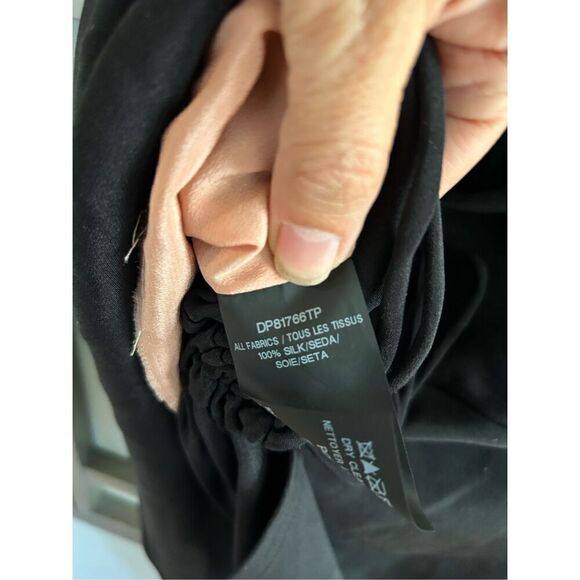 NWT Derek Lam black and blush pink silk top top with side rushing Size 8 - Picture 5 of 5